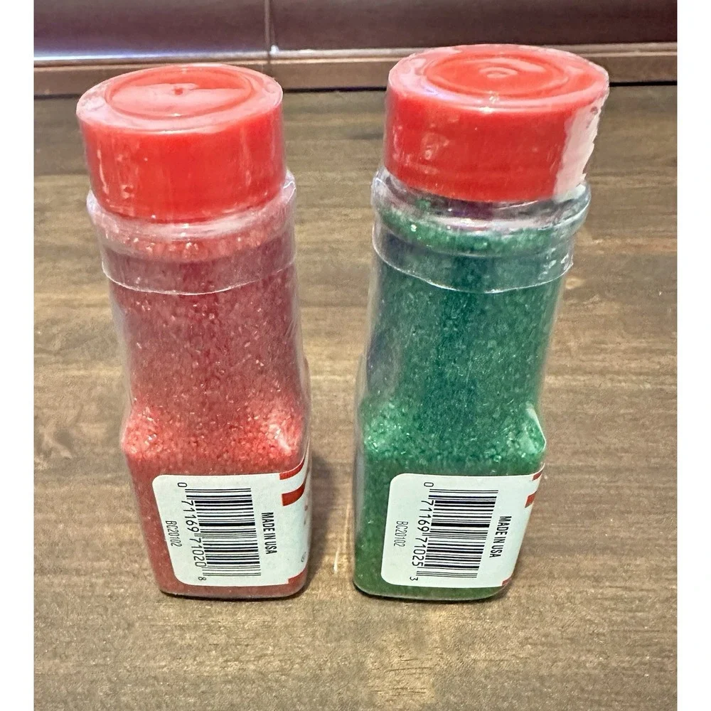 Betty Crocker Sugar Sprinkles Red and Green Size of ea.bt 2.25 oz 63.8g USA NEW
